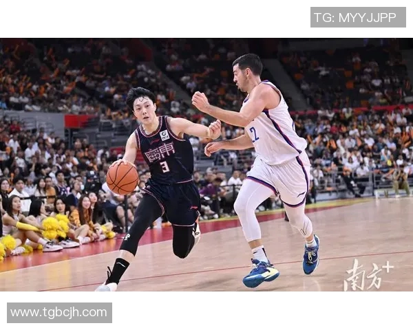 广东男篮明星扣篮震撼全场 粤澳男篮精彩五佳球盘点
