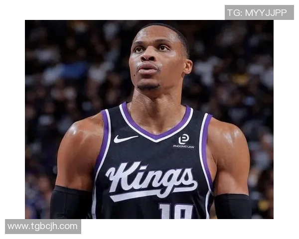 37岁的首发大前锋！威少12分2板4助3断 正负值-3断档领先其余首发