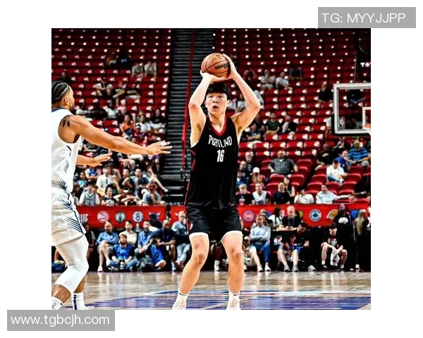 媒体人：杨瀚森在防守端依然被点名 里斯把握住了机会